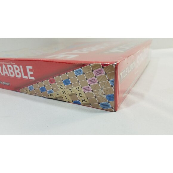 SCRABBLE Tile Lock Crossword Game Family Game Night Kids 8+ & Adults - Picture 4 of 11